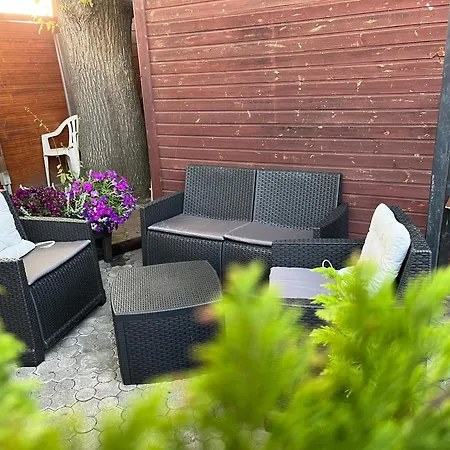 Mieszkanie Pod Debem Ii Holiday home Dabki